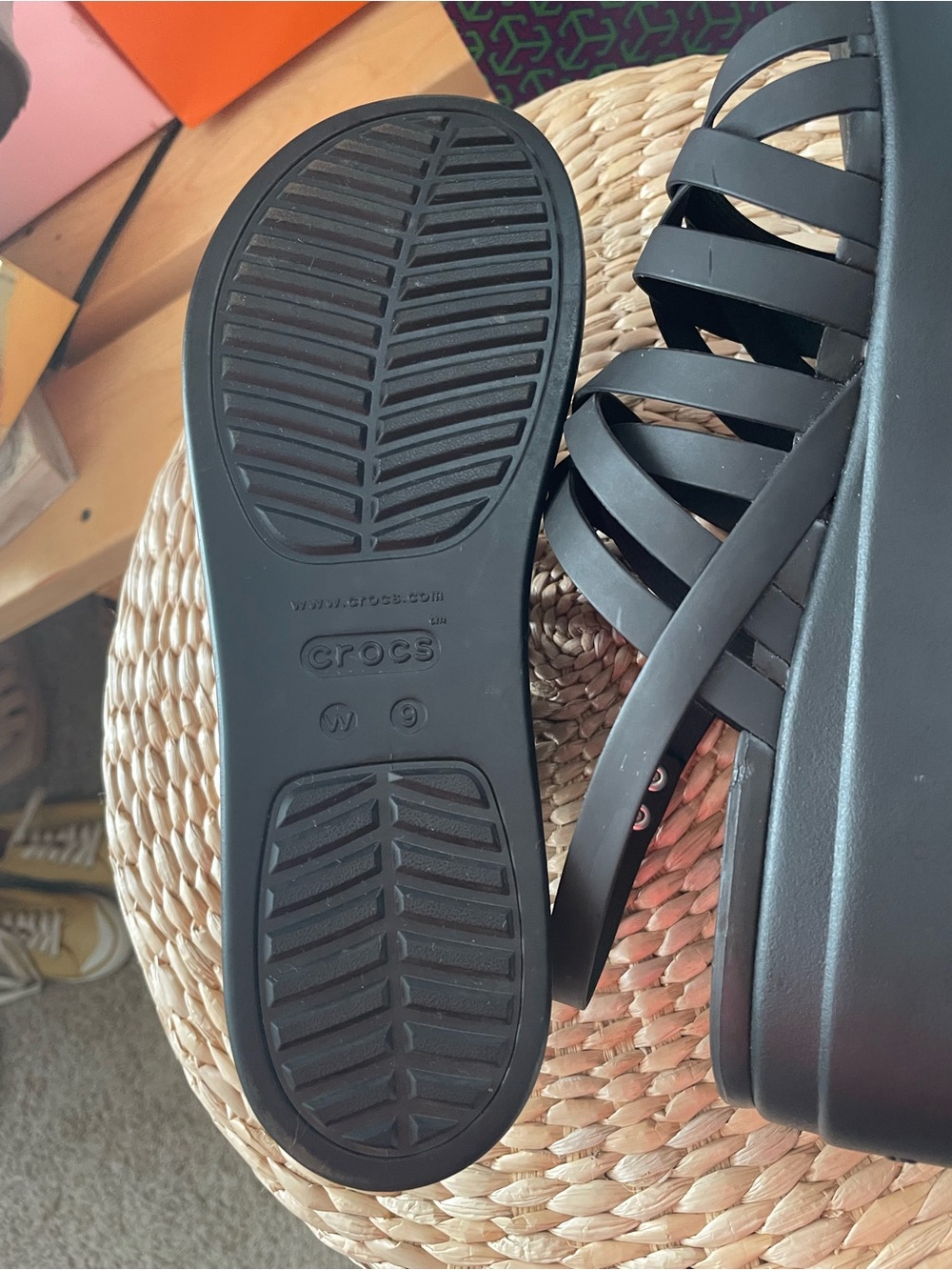 Crocs Brooklyn Strappy Low wedge Sandals in SZ 9 in like new condition - Picture 3 of 11